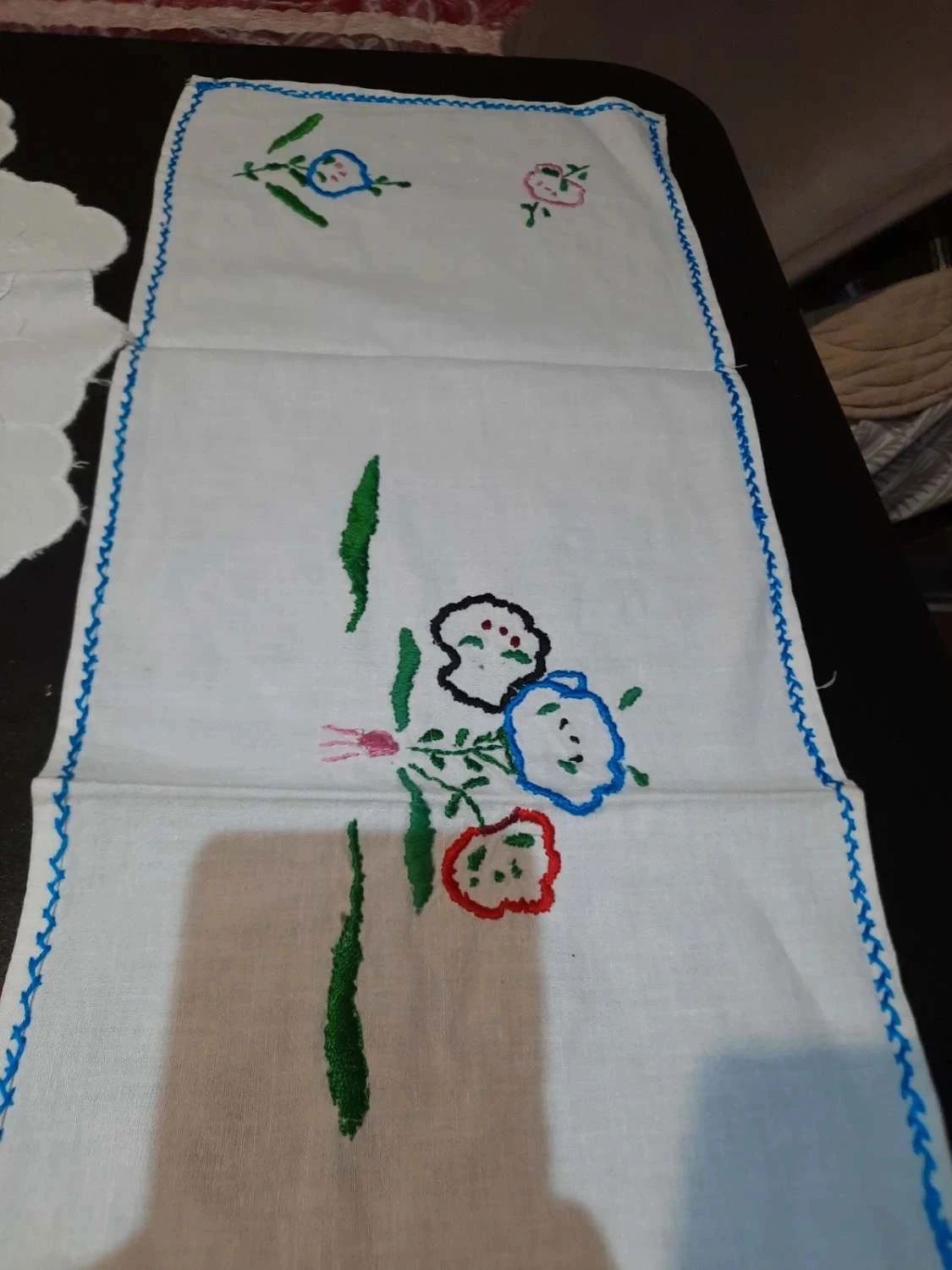 🥀Lot de 6 napperons neufs en coton brodé .Fait Main. – photo 7